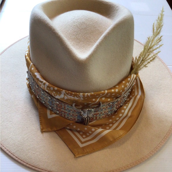 Lack Of Color Accessories - NEW! Lack of Color X Ruxpinsrags Cream Rancher